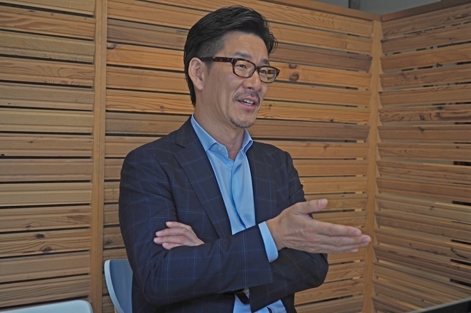 串カツ田中社長の貫啓二2