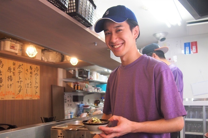 串カツ田中のスタッフ